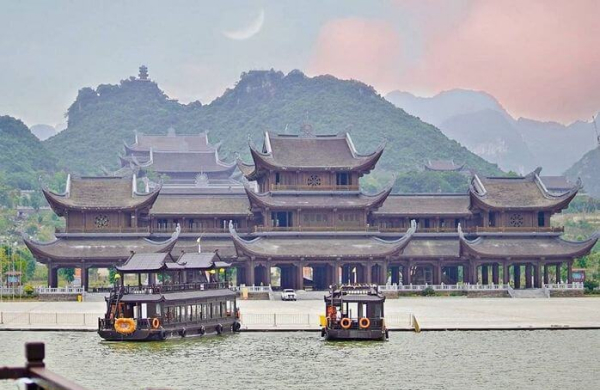 Cổng Tam Quan chùa Tam Trúc Hà Nam