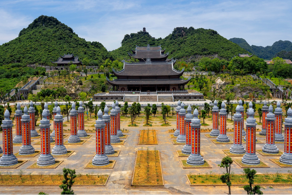 Vườn Cột Kinh chùa Tam Chúc Hà Nam